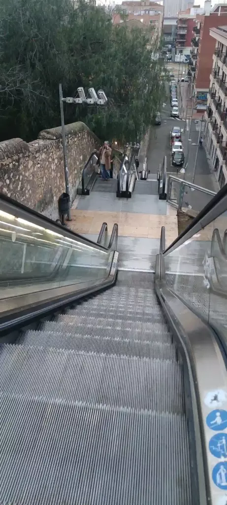 Escaleras mecánicas, Plaza de los infantes 